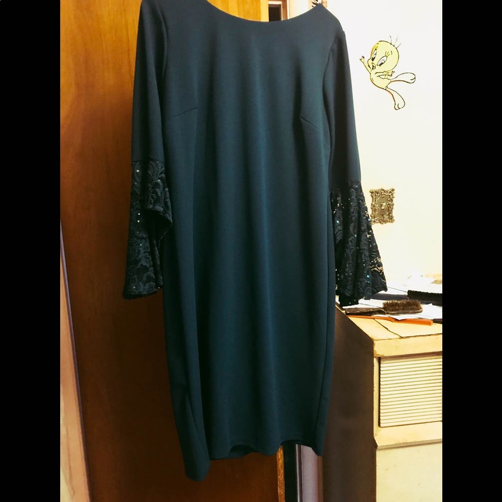 Emerald box dress